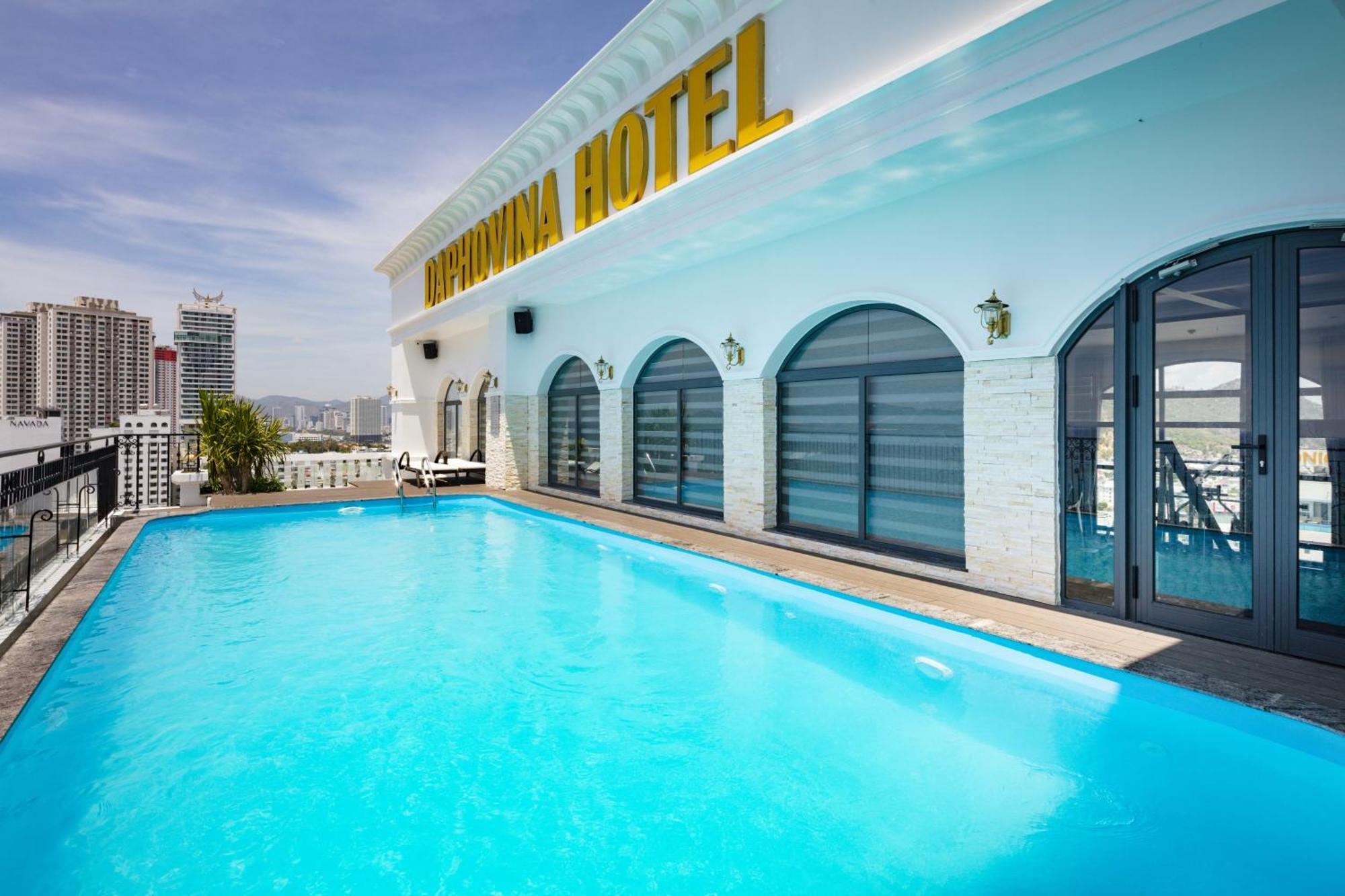 Daphovina Hotel На Транг Екстериор снимка