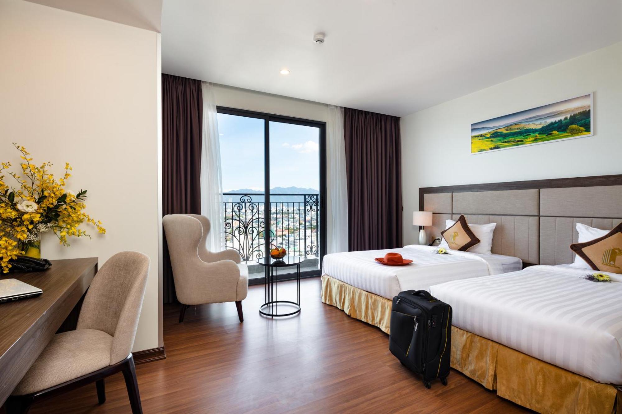 Daphovina Hotel На Транг Екстериор снимка