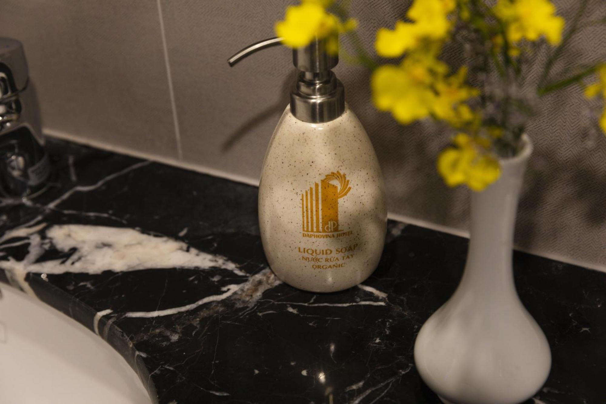 Daphovina Hotel На Транг Екстериор снимка